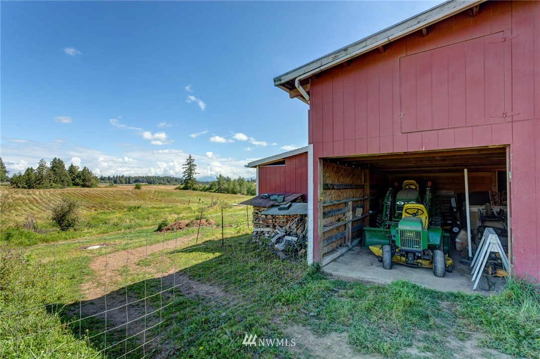 2740 East Badger Road Everson, WA 98247 - Photo 18 of 22 Gallery Image 18