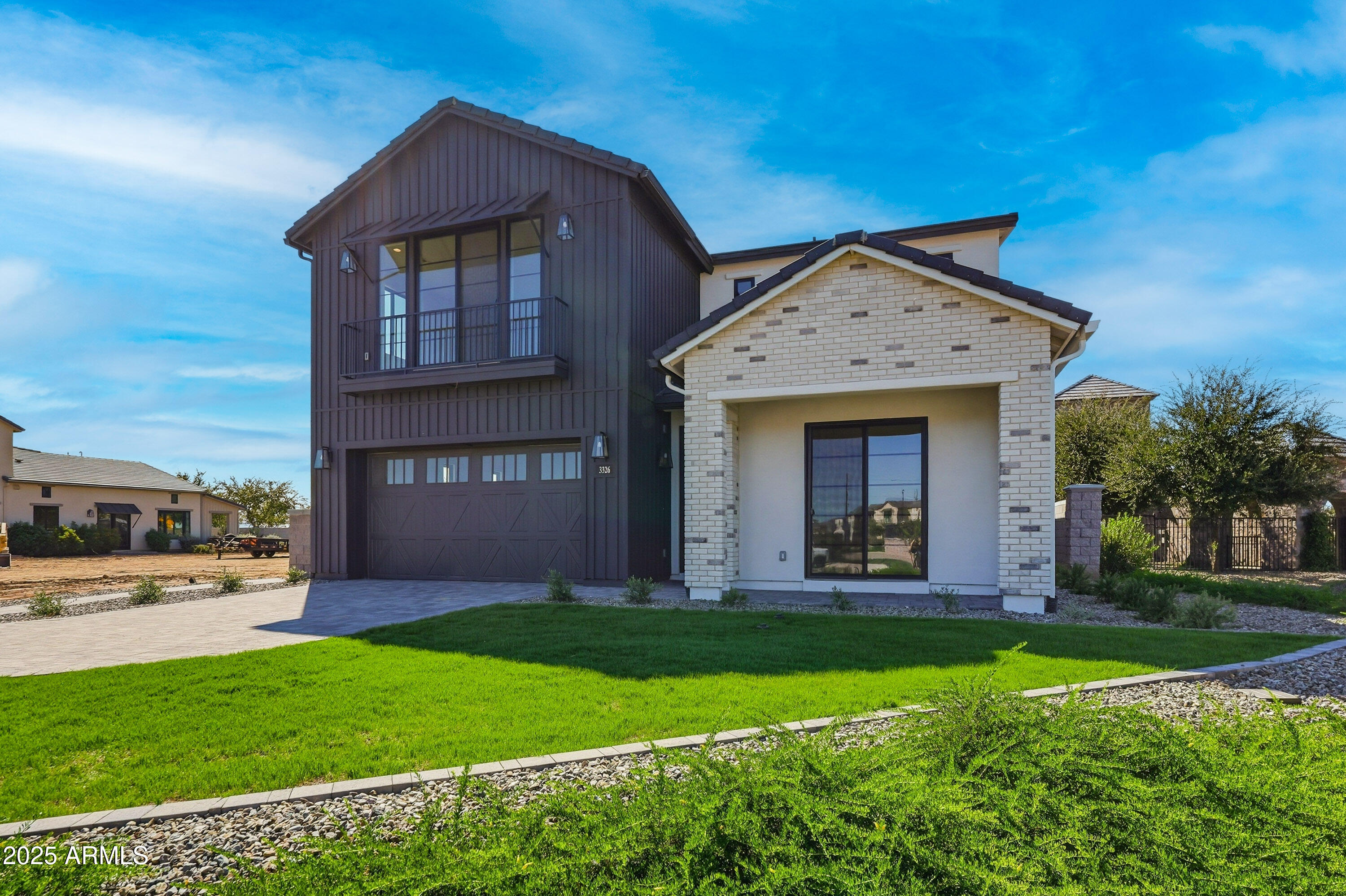 3326 South Stuart Court Gilbert, AZ 85297 - Photo 1 of 88 ListerPros-1