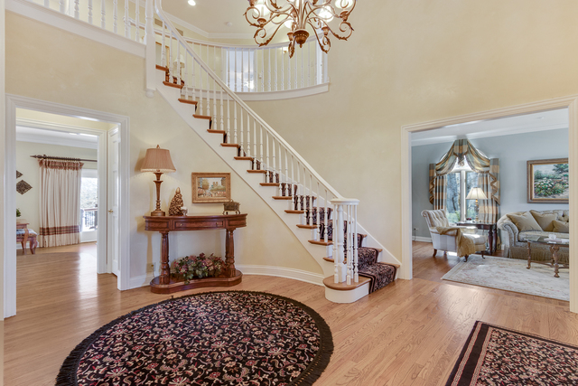 1326 Brandywine Road Libertyville, IL 60048 - Photo 2 of 49