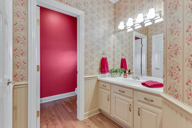 1326 Brandywine Road Libertyville, IL 60048 - Photo 13 of 49