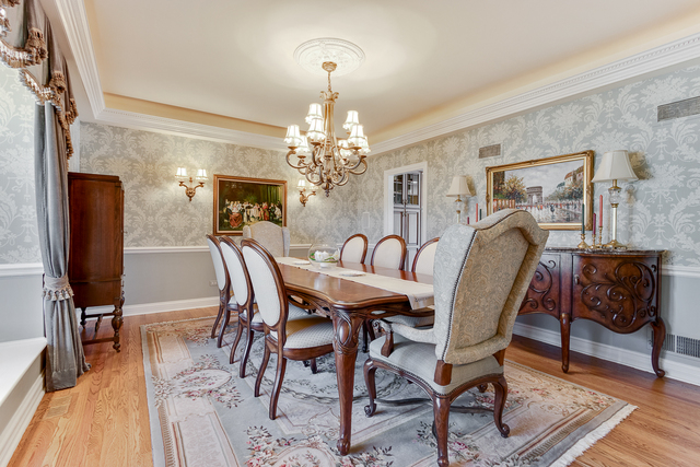 1326 Brandywine Road Libertyville, IL 60048 - Photo 3 of 49