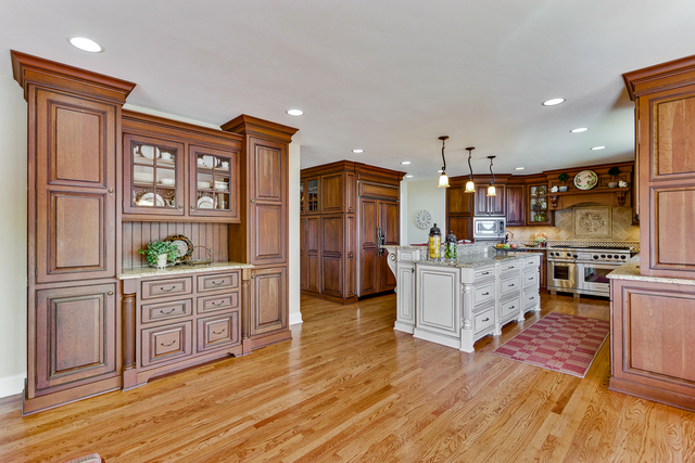 1326 Brandywine Road Libertyville, IL 60048 - Photo 5 of 49
