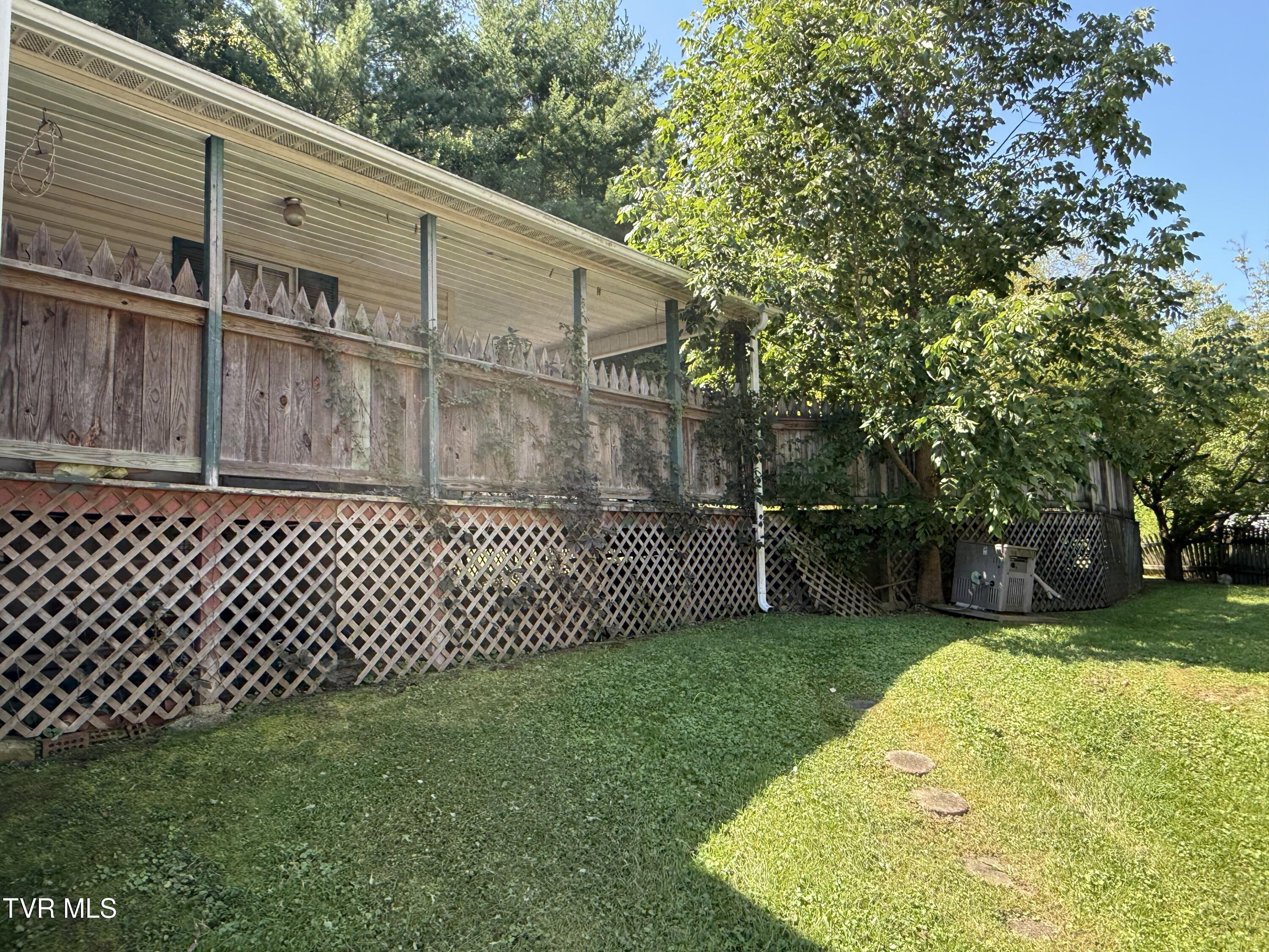 8300 North River Road Pound, VA 24279 - Photo 32 of 36 IMG_7623