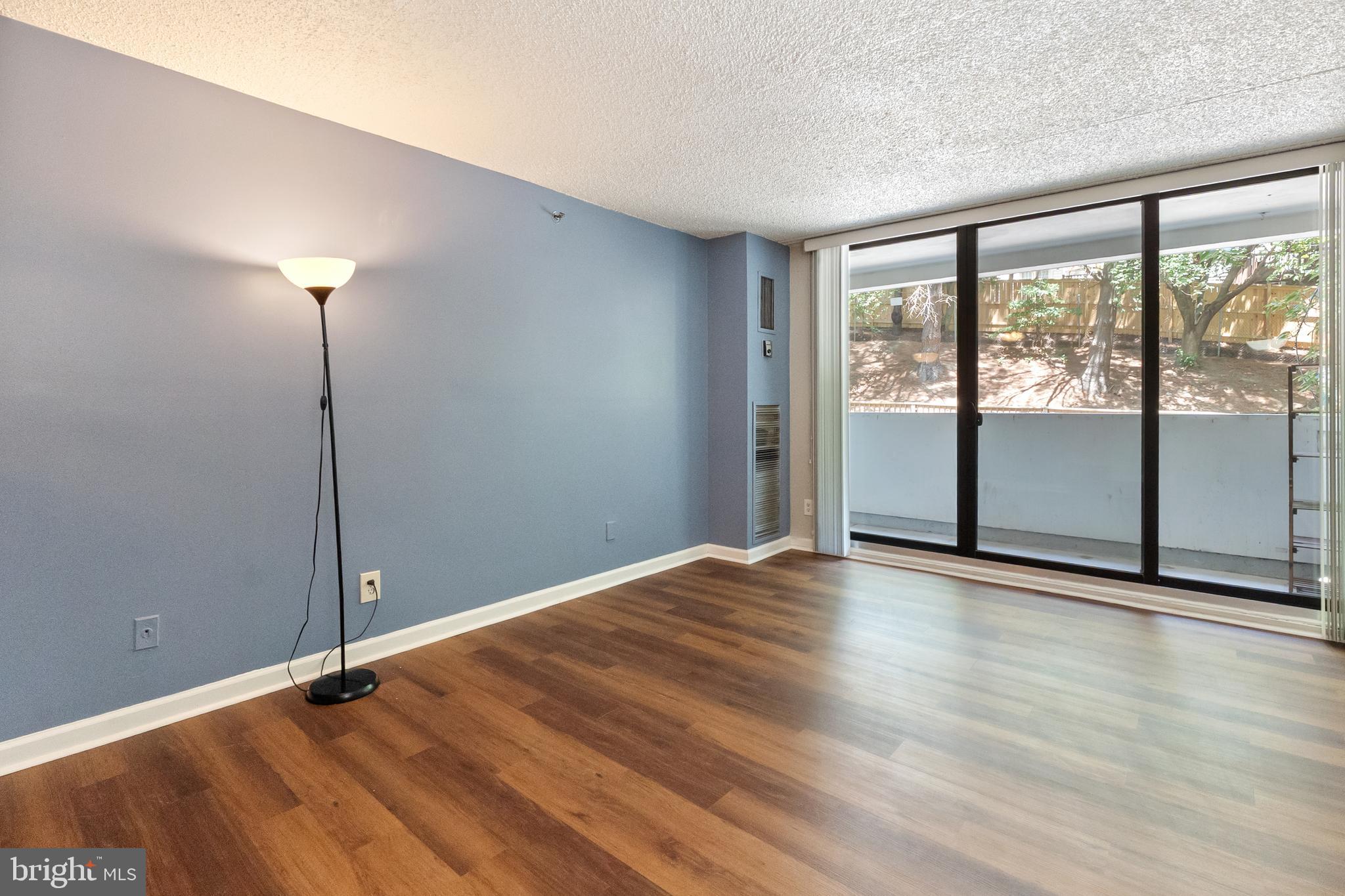 5911 Edsall Road, Unit 201 Alexandria, VA 22304 - Photo 5 of 25