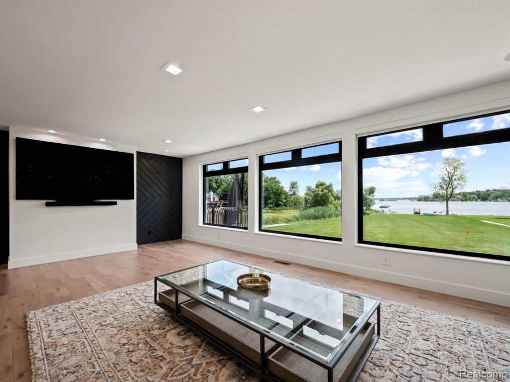 2575 Hiller Road West Bloomfield, MI 48324 - Photo 43 of 50 Gallery Image 43