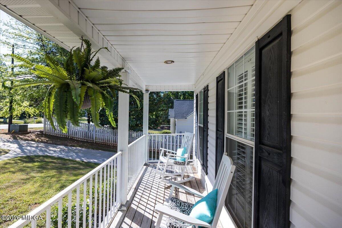 166 Howard Court Gray, GA 31032 - Photo 4 of 31 06-5W7A3053