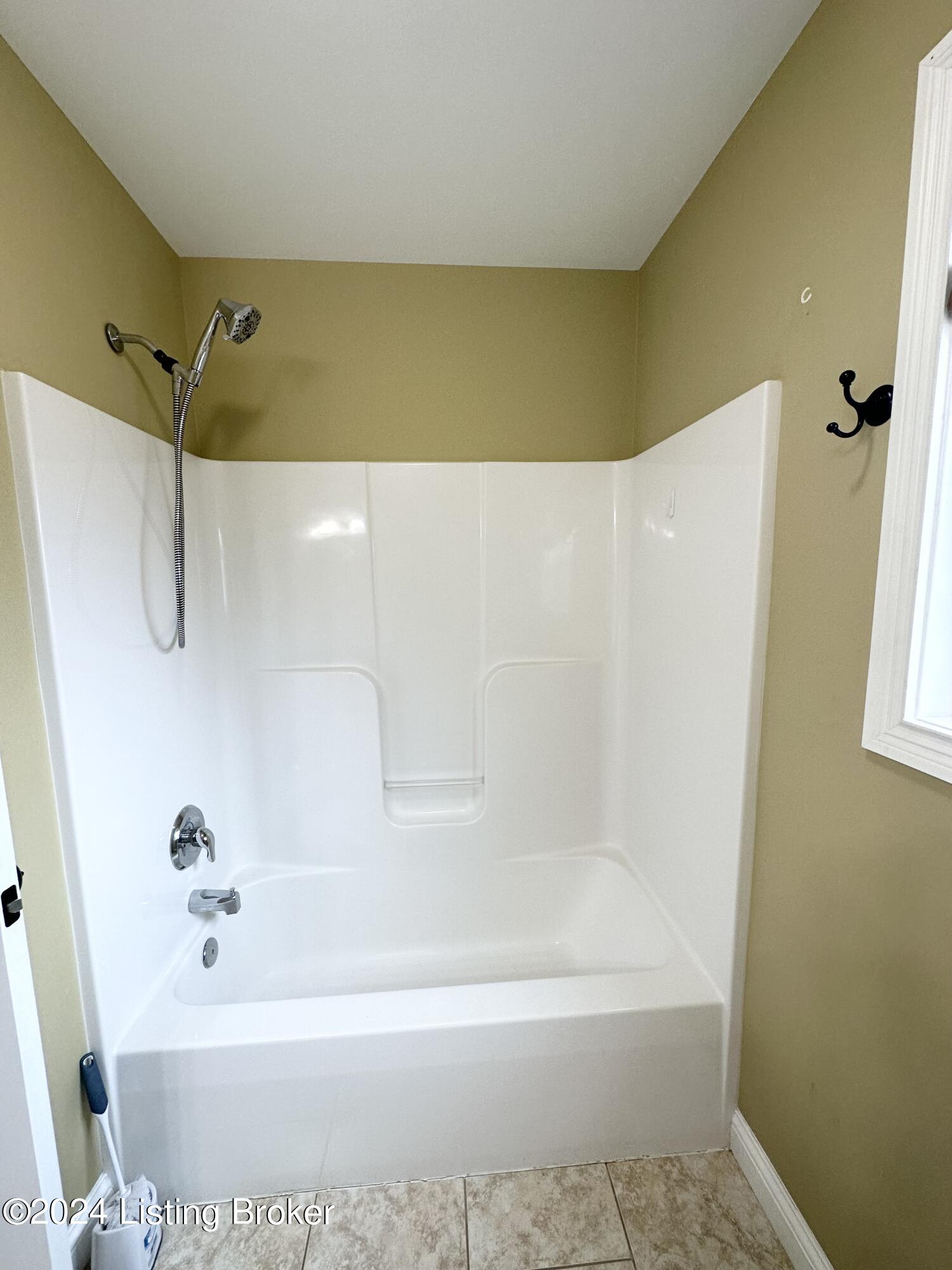 119 Ruth Lane Bardstown, KY 40004 - Photo 20 of 21 IMG_8146