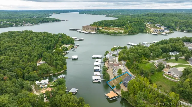 $179,900 | Lot 6 Galahad Lane, Camdenton, MO 65020