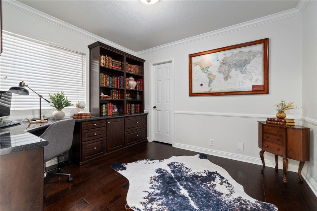 25695 La Cima Laguna Niguel, CA 92677 - Photo 30 of 52 a bedroom with a workspace