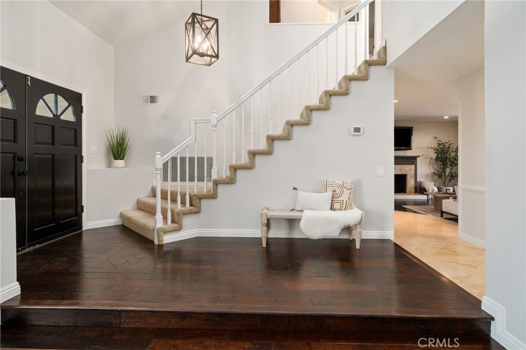 25695 La Cima Laguna Niguel, CA 92677 - Photo 6 of 52 a view of entryway and hall