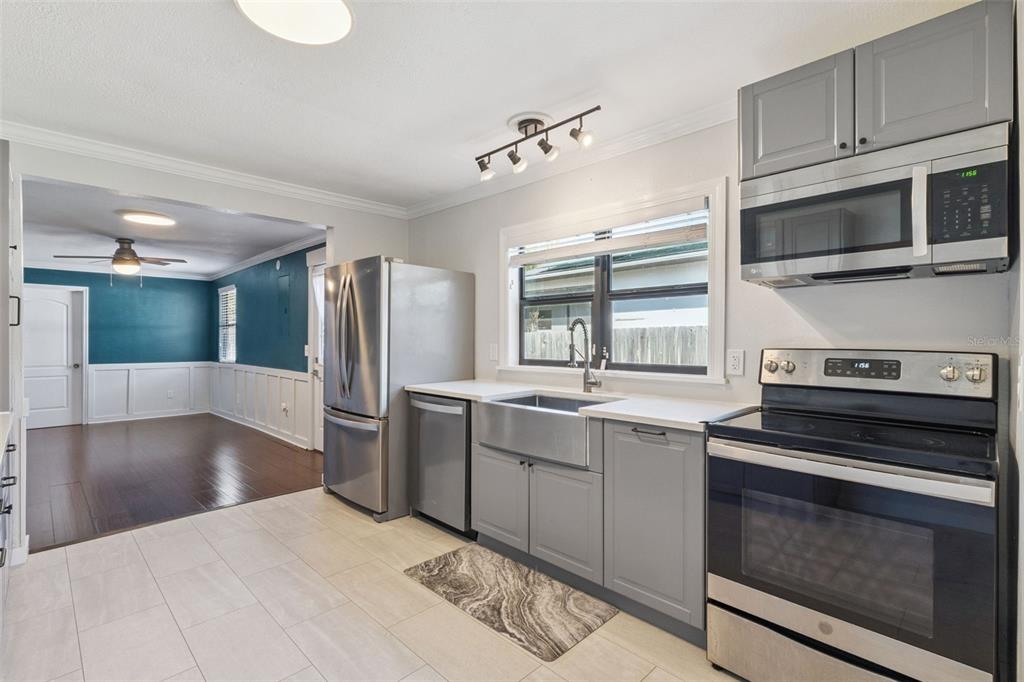 2510 Homeland Street Orlando, FL 32806 - Photo 10 of 33