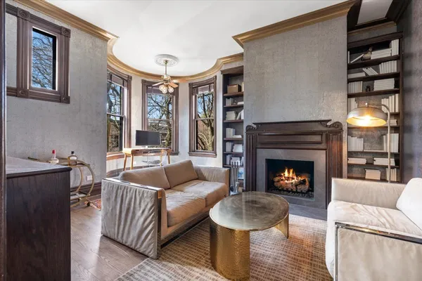 $2,299,500 | 2138 West Caton Street, Chicago, IL 60647