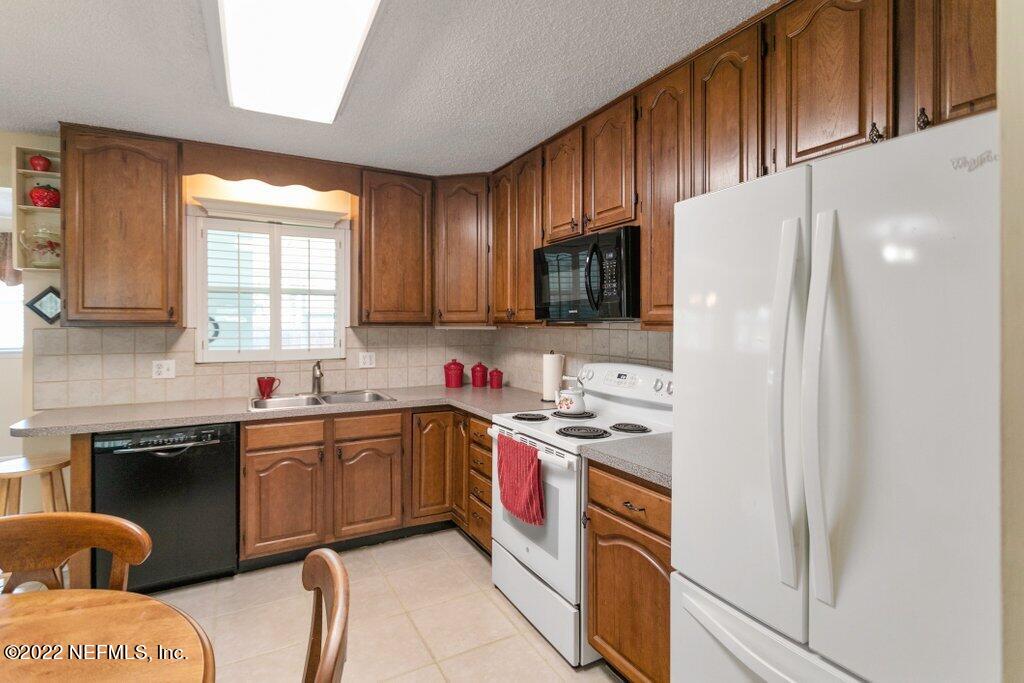 2828 Adele Road Jacksonville, FL 32216 - Photo 11 of 42 Kitchen