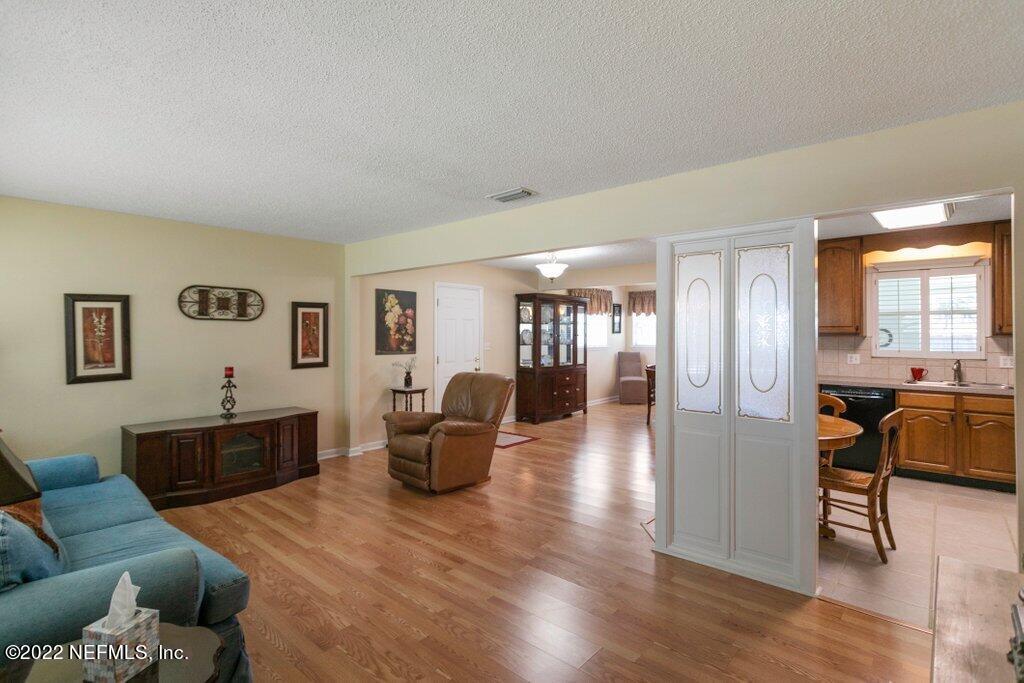 2828 Adele Road Jacksonville, FL 32216 - Photo 7 of 42 Living Room