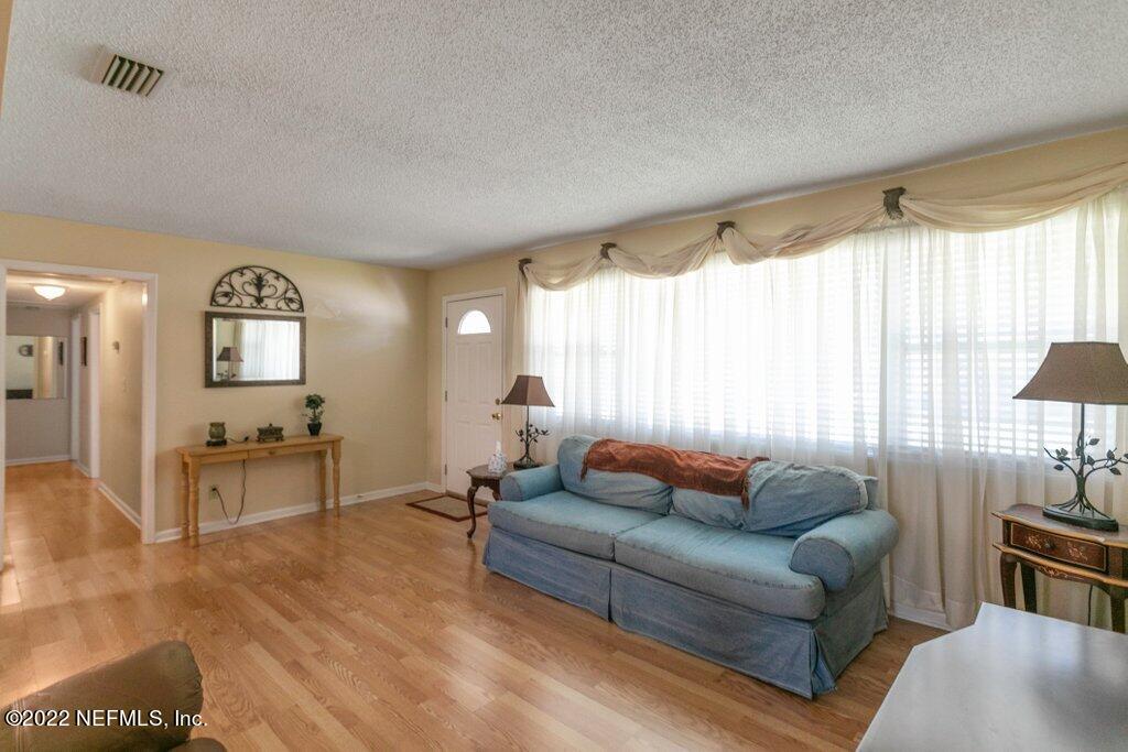 2828 Adele Road Jacksonville, FL 32216 - Photo 9 of 42 Living Room View 3