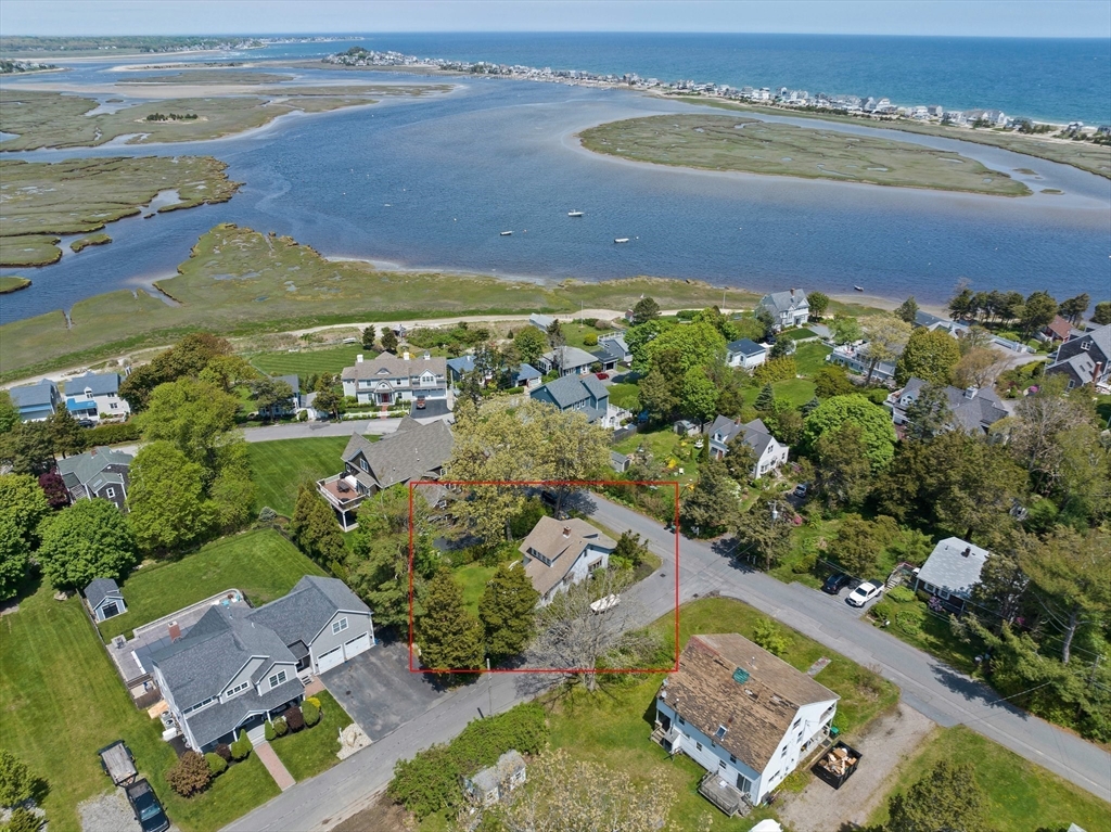 113 Columbia Road Marshfield, MA 02050 - Photo 3 of 10 Gallery Image 3