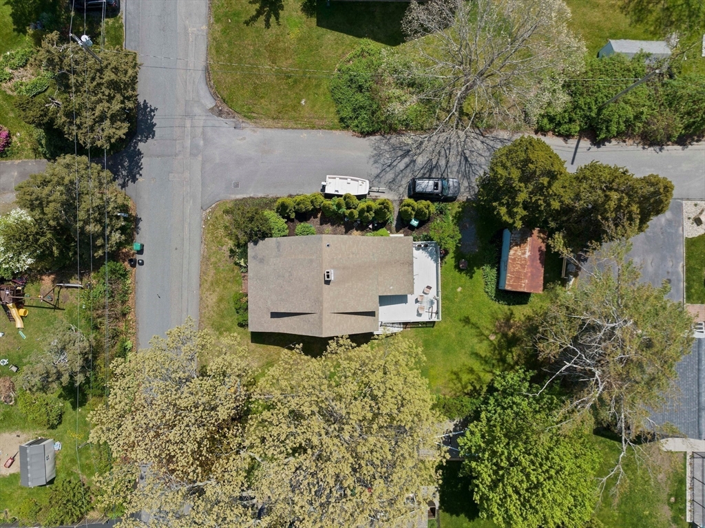 113 Columbia Road Marshfield, MA 02050 - Photo 6 of 10 Gallery Image 6