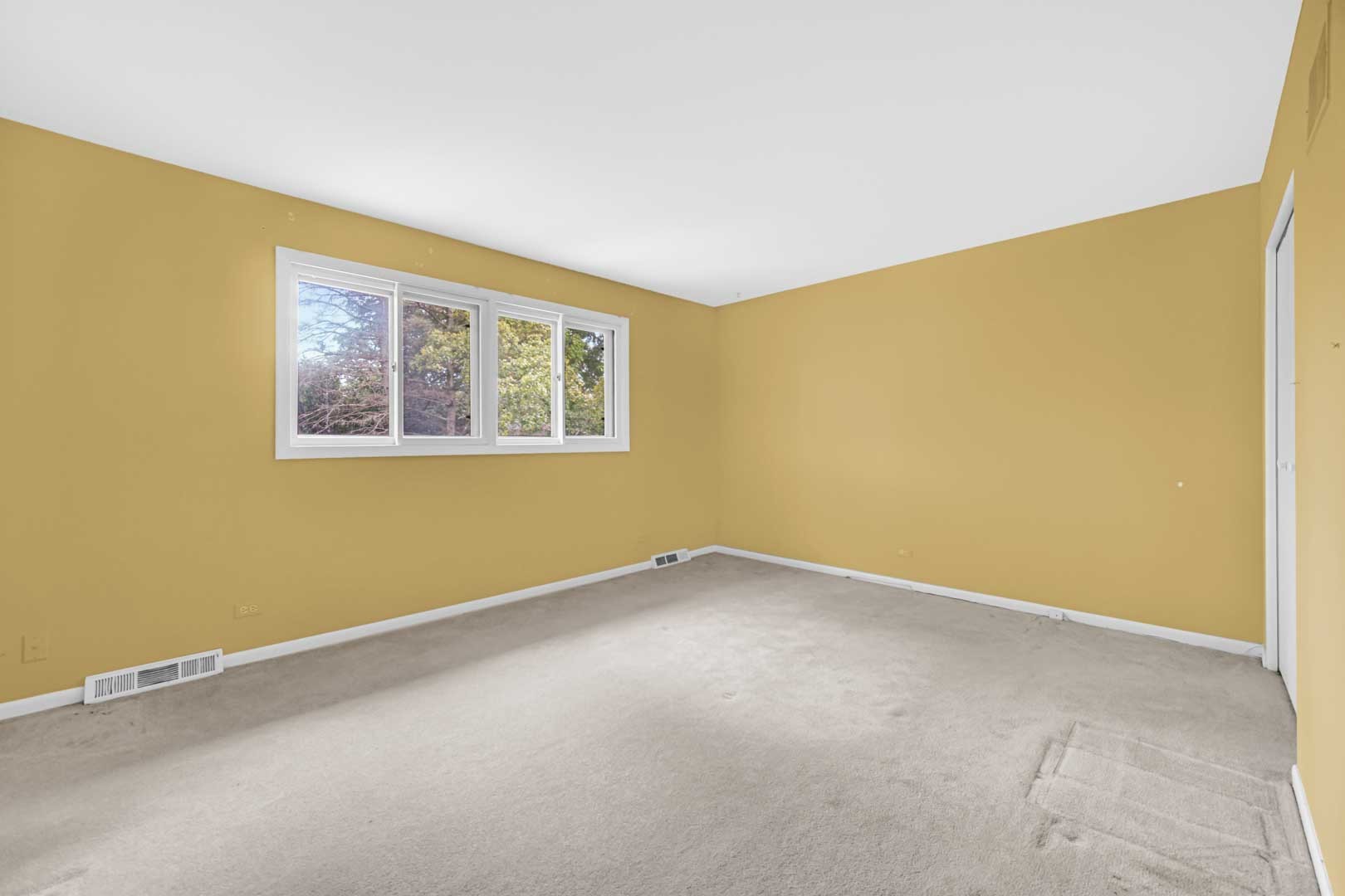 2826 Walnut Road Homewood, IL 60430 - Photo 12 of 20 a view of an empty room with a window