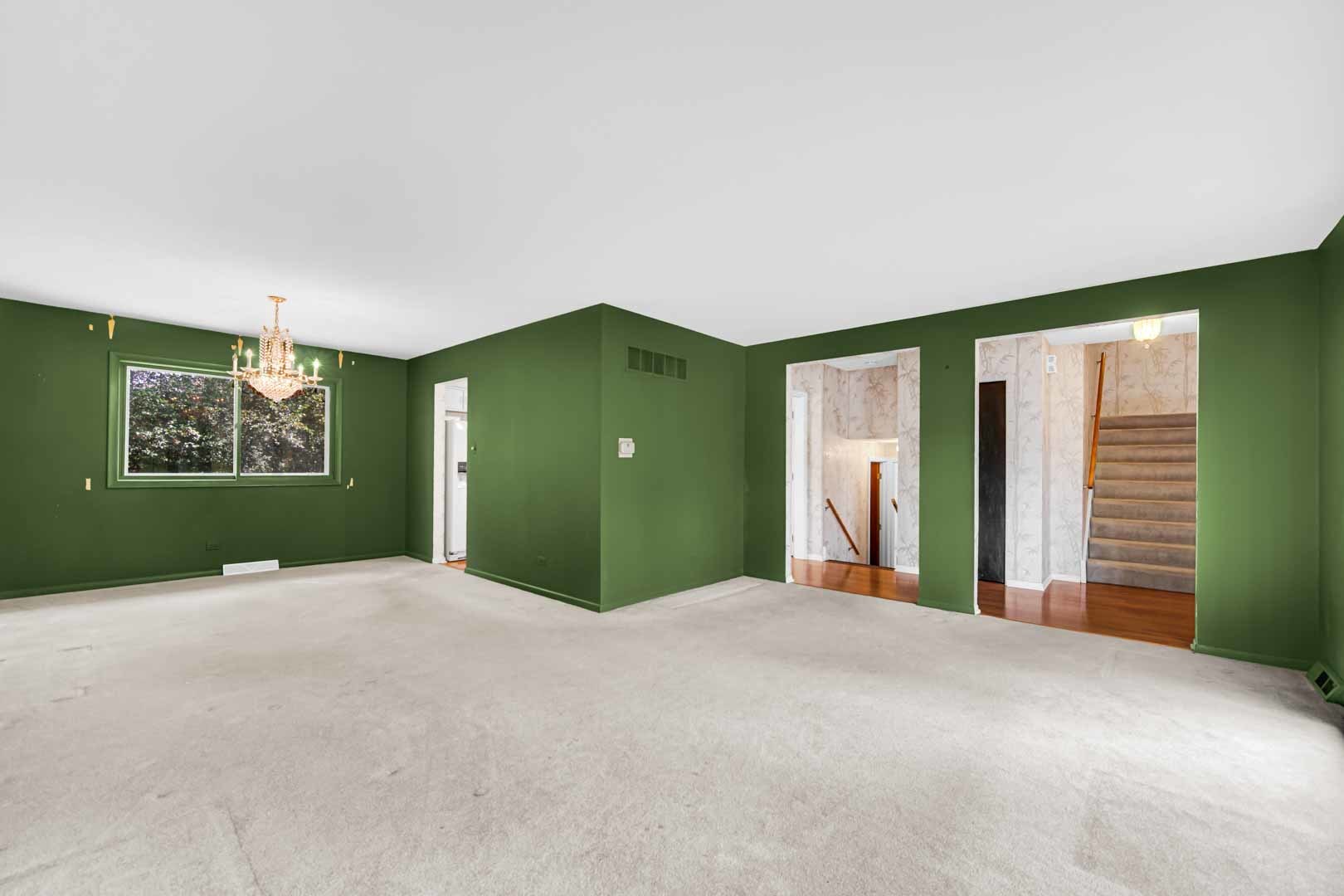 2826 Walnut Road Homewood, IL 60430 - Photo 7 of 20 a view of a big room with windows and closet