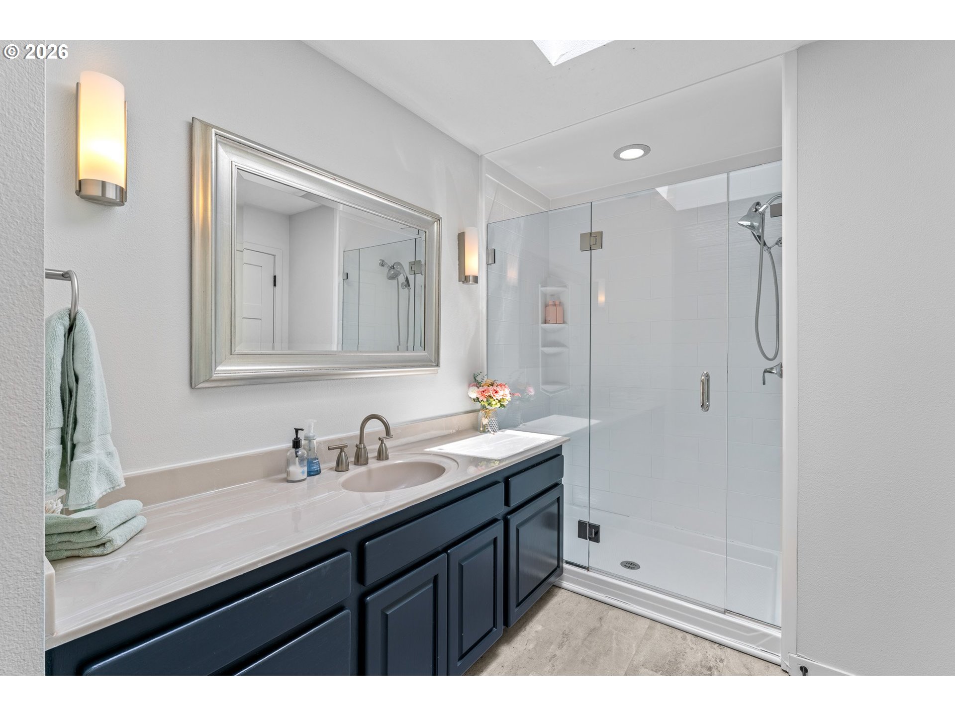1089 Southwest Summit View Drive Portland, OR 97225 - Photo 18 of 44