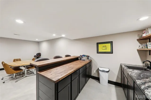 $329,000 | 365 Briarwood Lane, Aviston, IL 62216