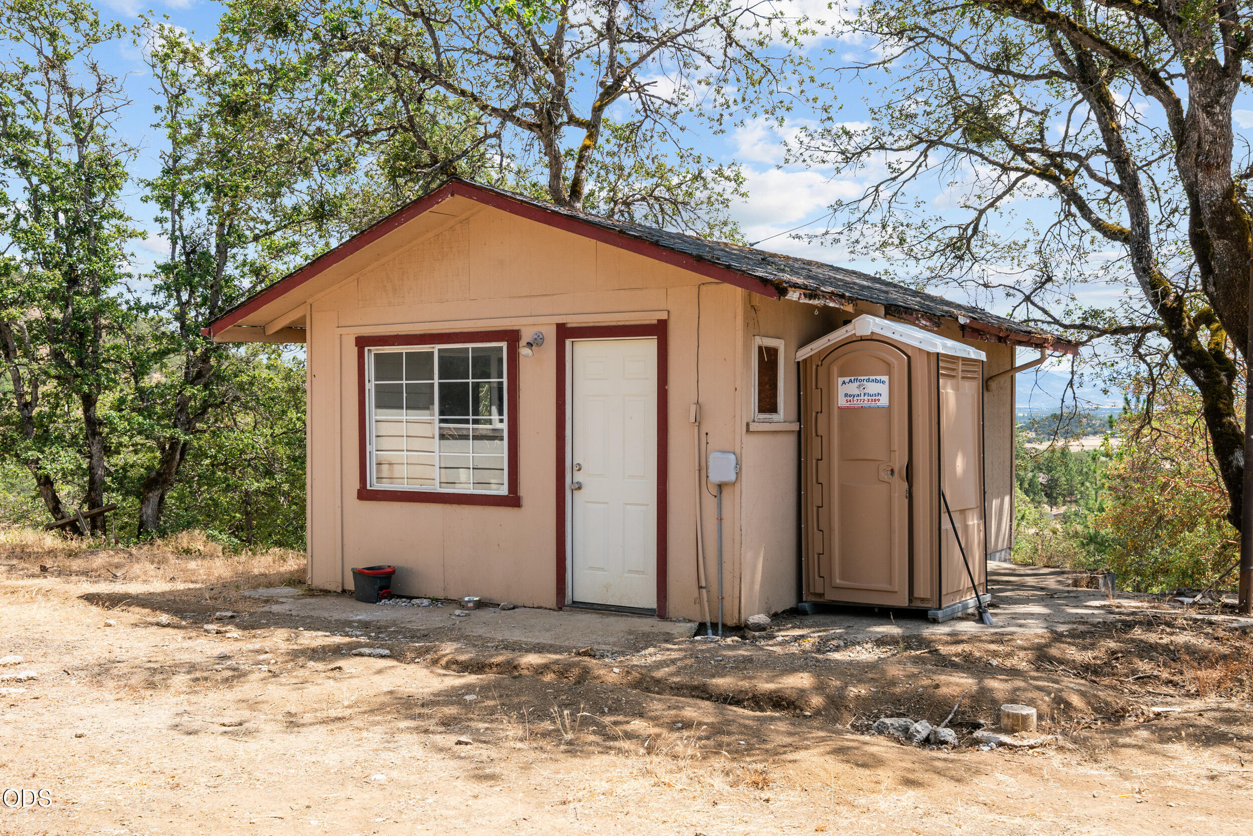 3840 Beagle Road White City, OR 97503 - Photo 12 of 32