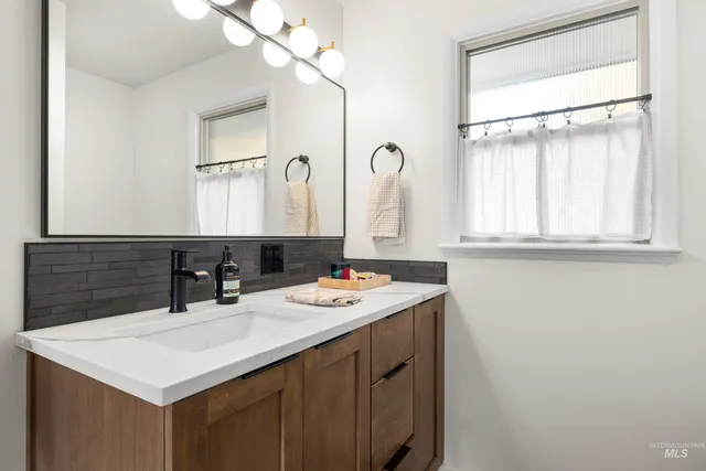 $589,000 | 1010 Forrest Street, Boise, ID 83705