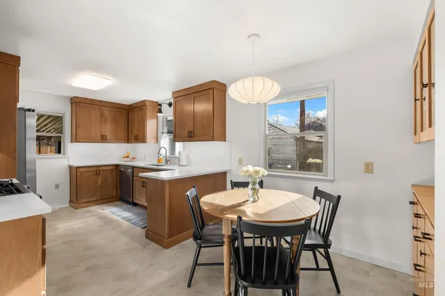 $589,000 | 1010 Forrest Street, Boise, ID 83705