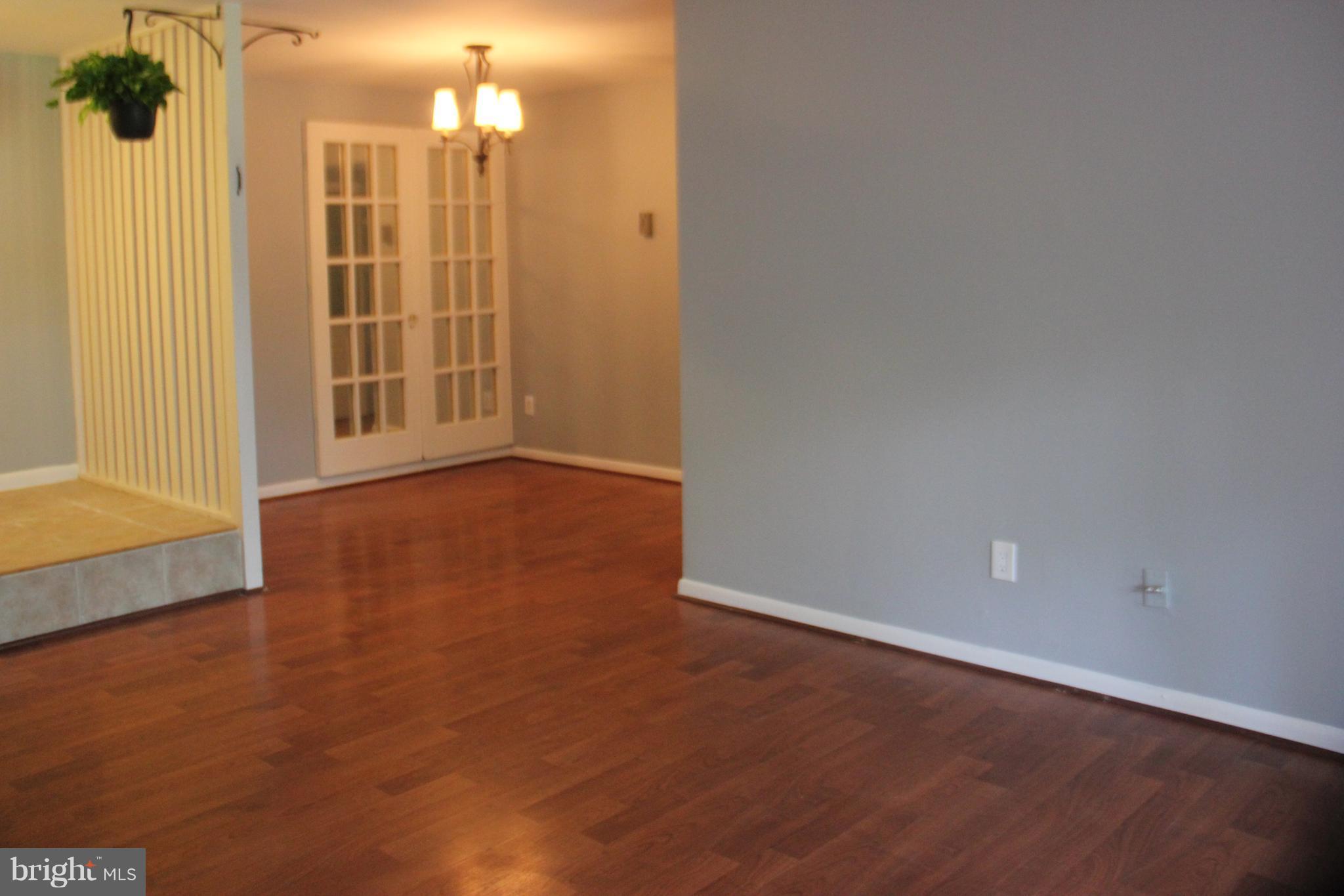 11240 Chestnut Grove Square, Unit 360 Reston, VA 20190 - Photo 12 of 29 Living Room view