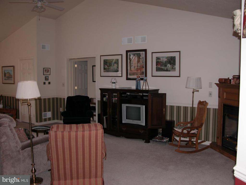 102 Ridge Avenue, Unit 7 Ephrata, PA 17522 - Photo 6 of 30 Gallery Image 6