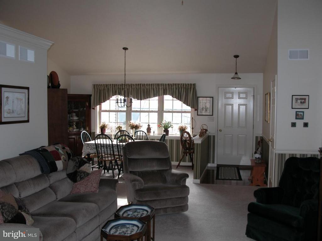 102 Ridge Avenue, Unit 7 Ephrata, PA 17522 - Photo 7 of 30 Gallery Image 7