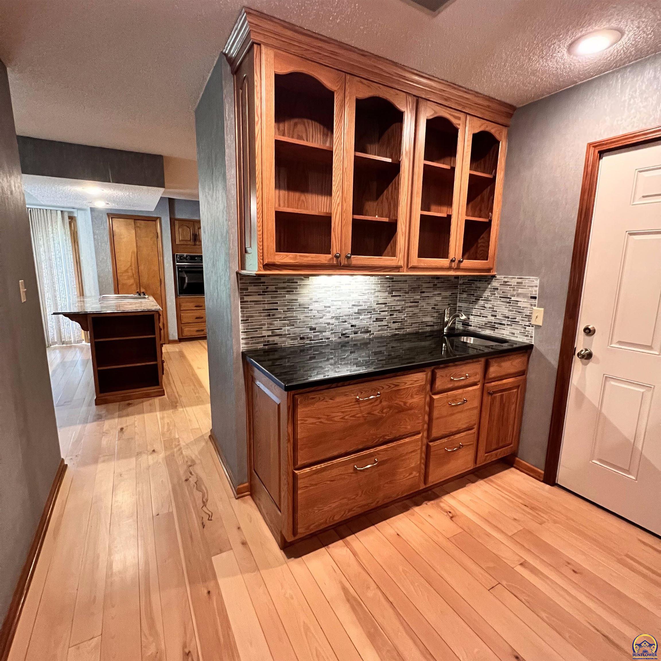 3840 Northeast Kimbal Road Topeka, KS 66617 - Photo 12 of 32