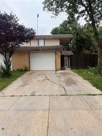 $1,295 | 6316 Woodmont Court, Fort Worth, TX 76133