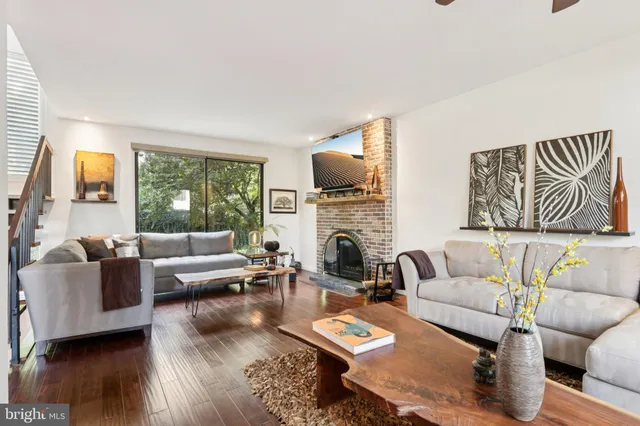 $695,000 | 6 Avignon, Devon, PA 19333