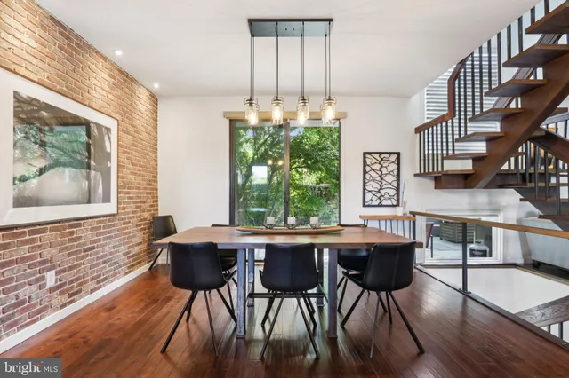 $695,000 | 6 Avignon, Devon, PA 19333