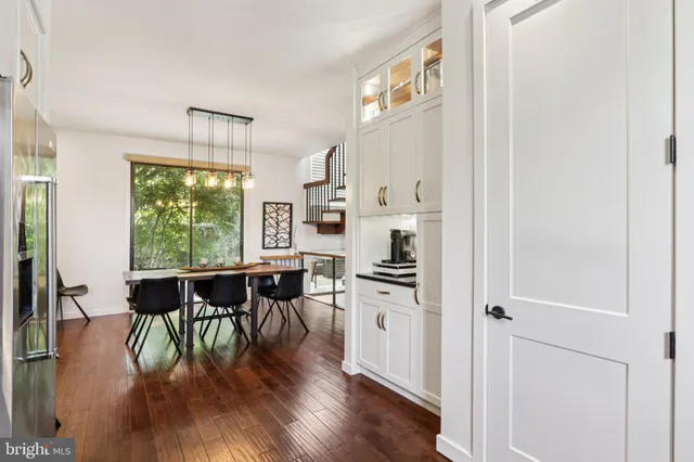 $695,000 | 6 Avignon, Devon, PA 19333