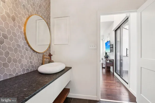 $695,000 | 6 Avignon, Devon, PA 19333