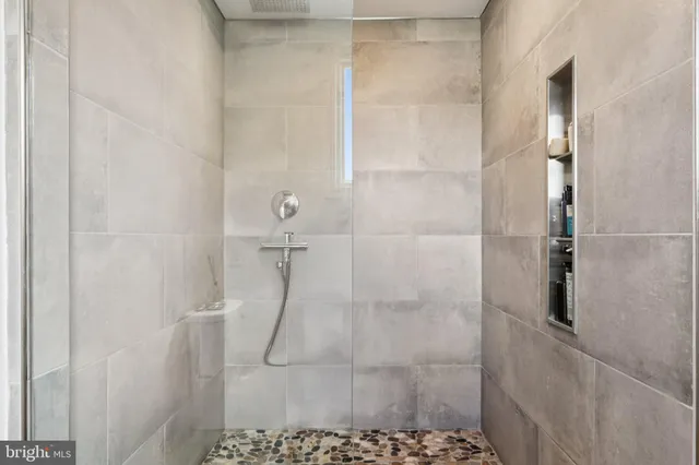 $695,000 | 6 Avignon, Devon, PA 19333