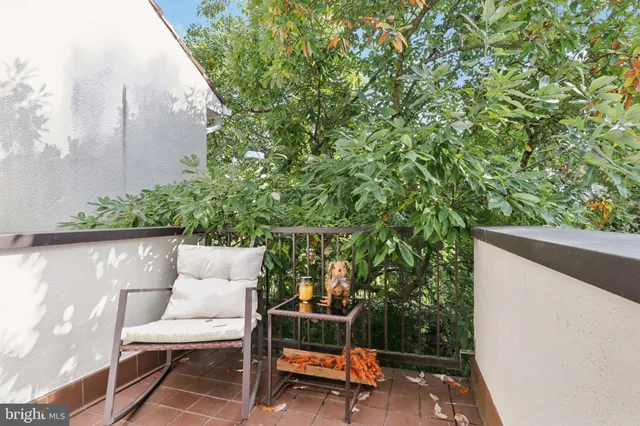 $695,000 | 6 Avignon, Devon, PA 19333