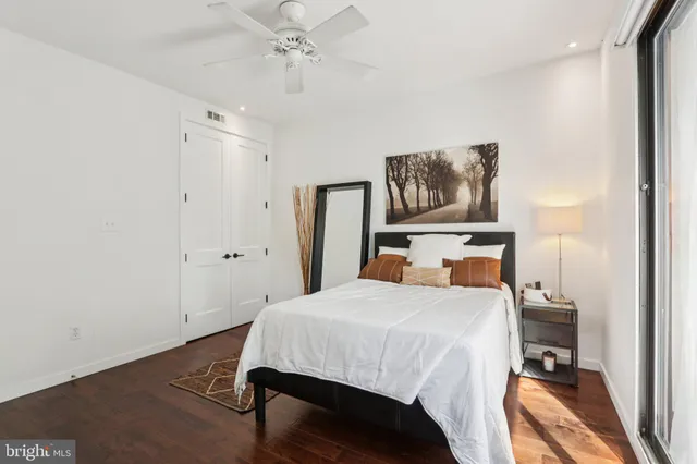 $695,000 | 6 Avignon, Devon, PA 19333