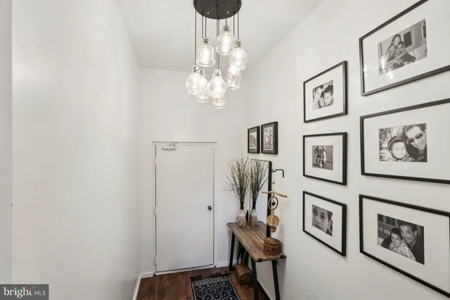 $695,000 | 6 Avignon, Devon, PA 19333