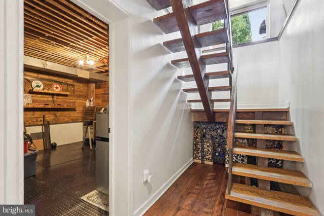 $695,000 | 6 Avignon, Devon, PA 19333