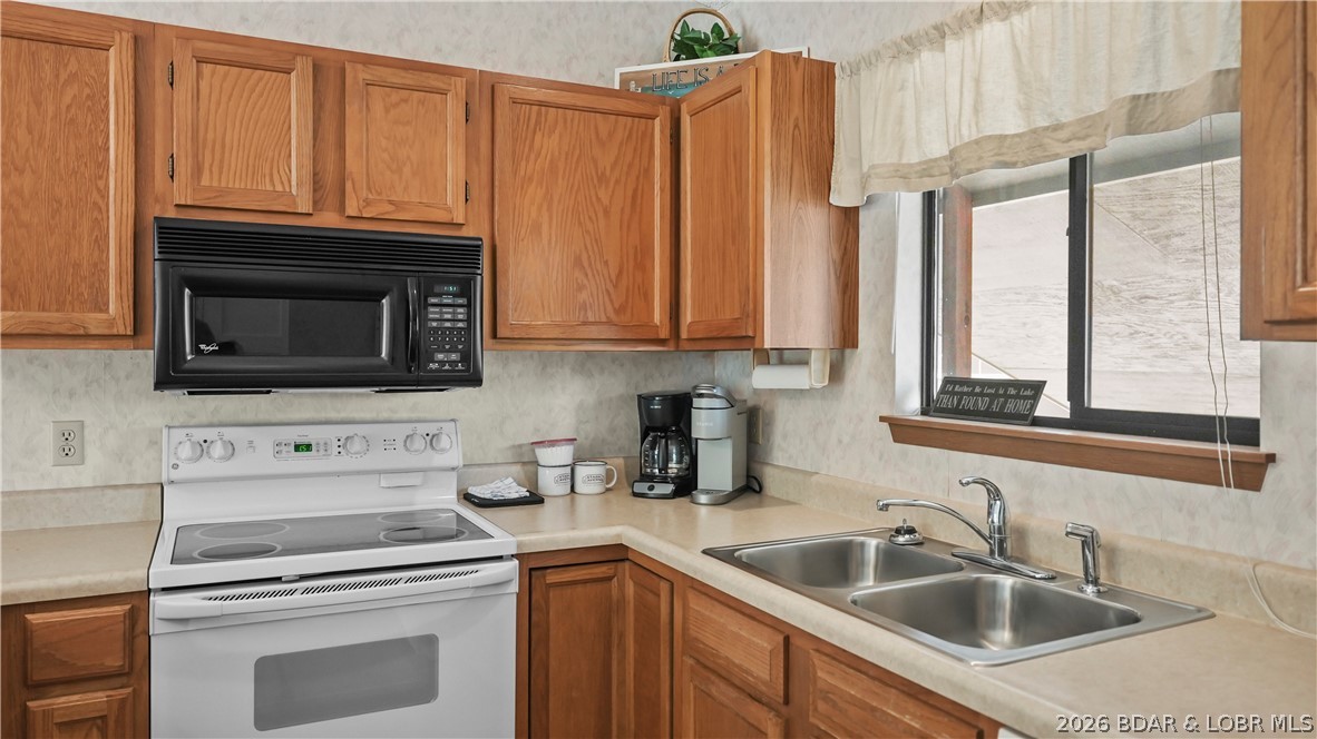 611 Lazy Days Road, Unit B11 Osage Beach, MO 65065 - Photo 17 of 40