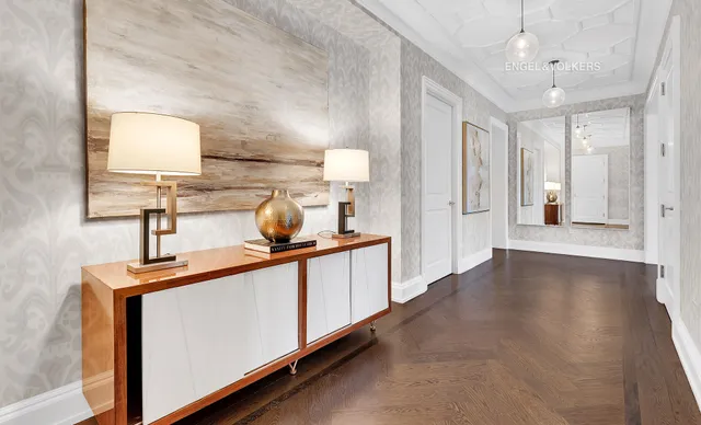 a picture of a floor plan