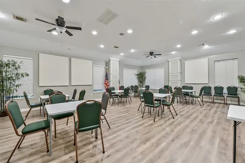 $375,000 | 1448 North Riviera Circle, Pearland, TX 77581