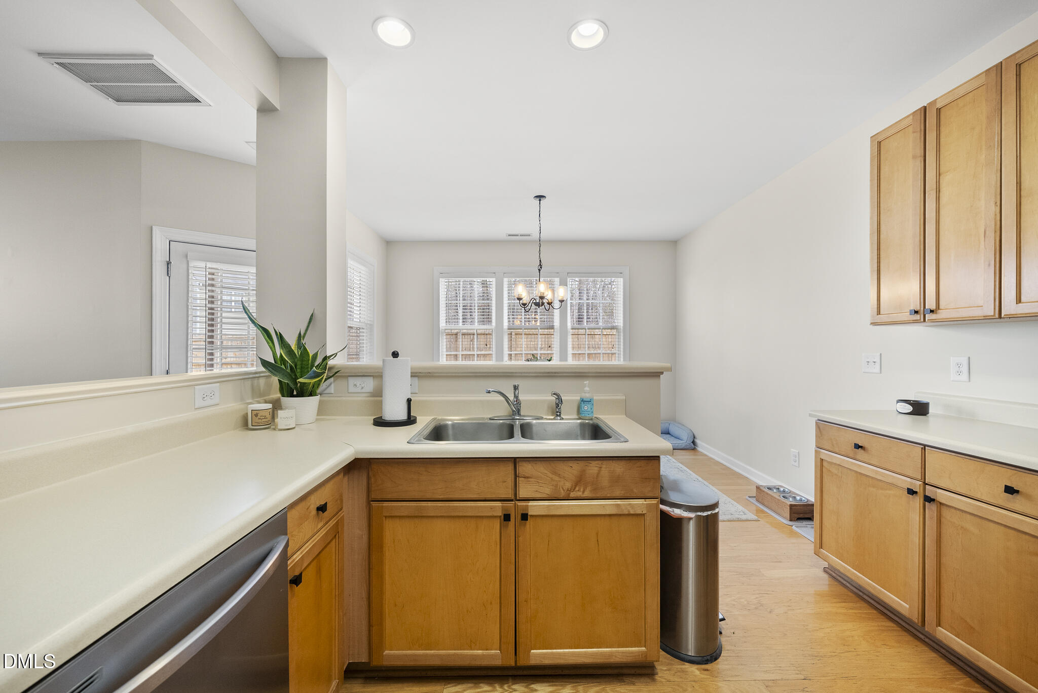 3221 Trassacks Drive Raleigh, NC 27610 - Photo 11 of 40 DSC08631