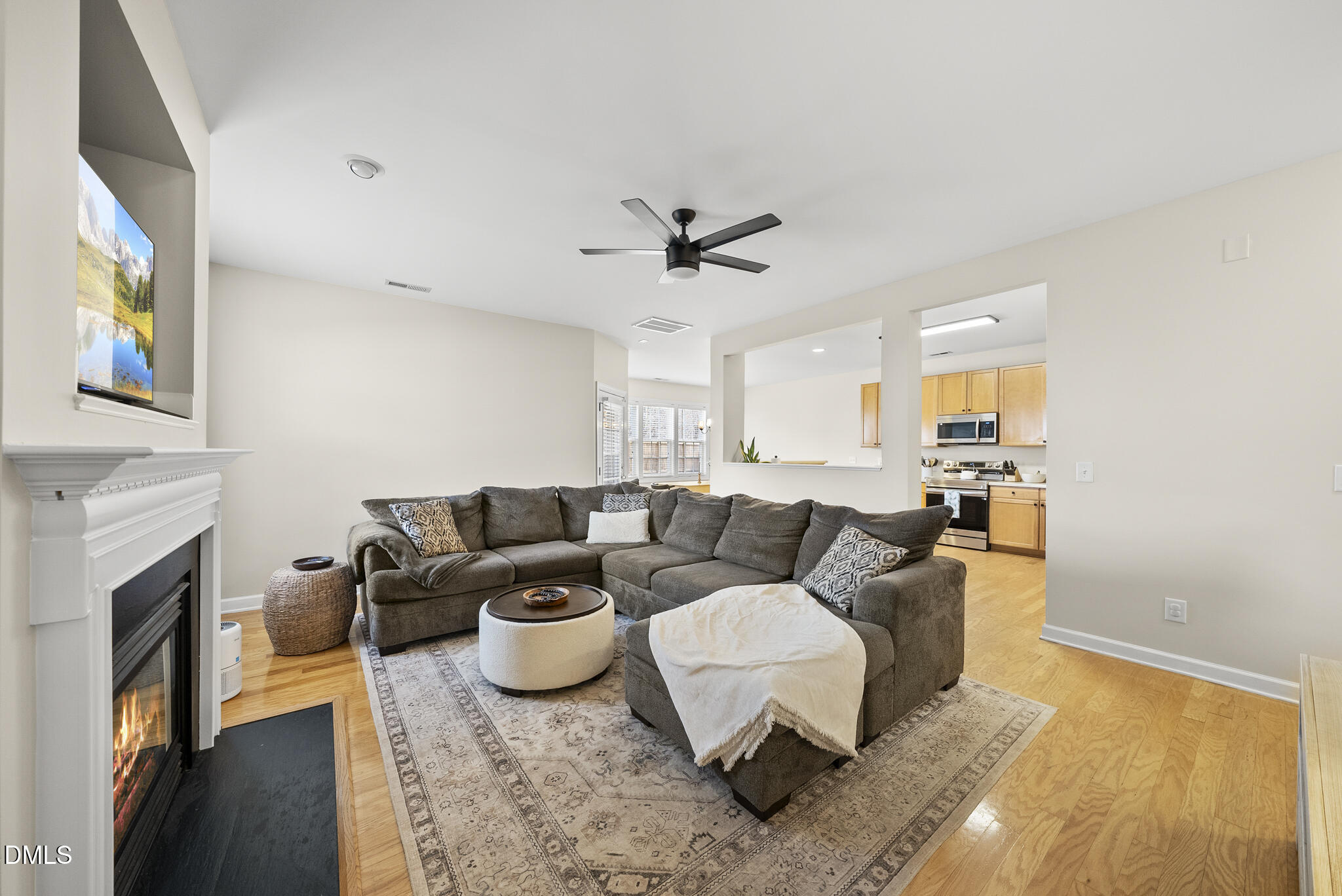 3221 Trassacks Drive Raleigh, NC 27610 - Photo 5 of 40 DSC08604