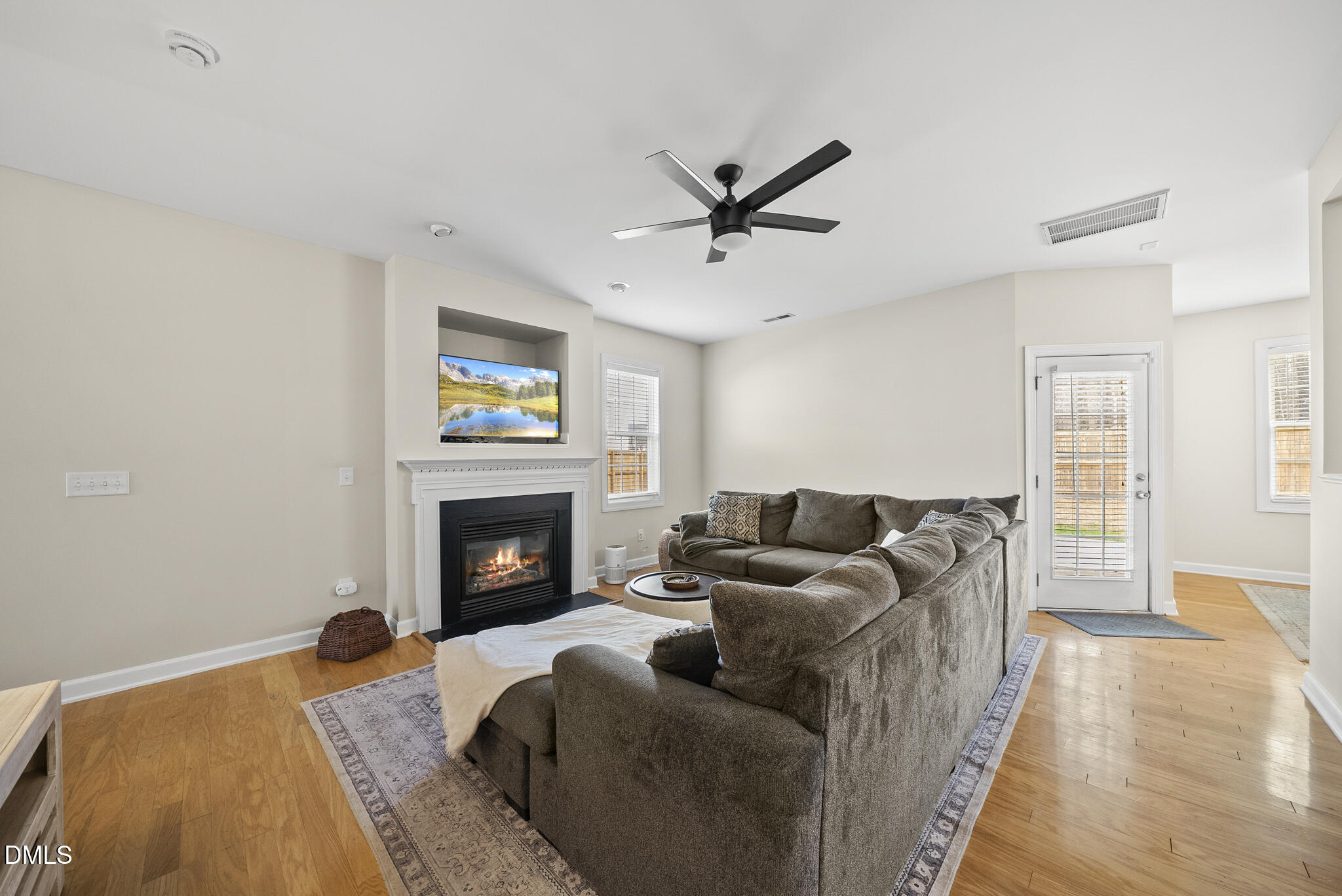 3221 Trassacks Drive Raleigh, NC 27610 - Photo 6 of 40 DSC08607