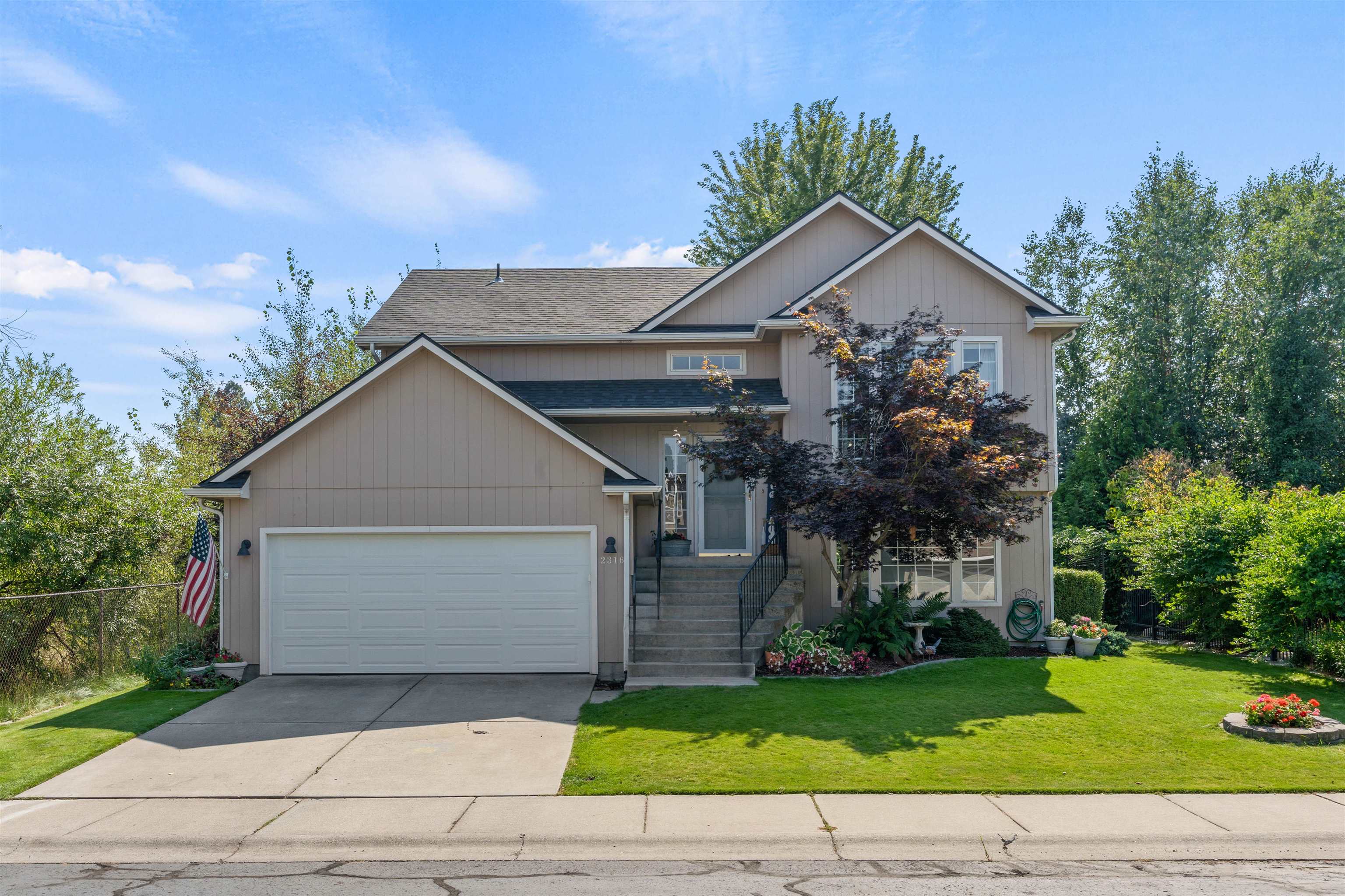 2316 East 52nd Lane, Spokane, WA 99223 Compass