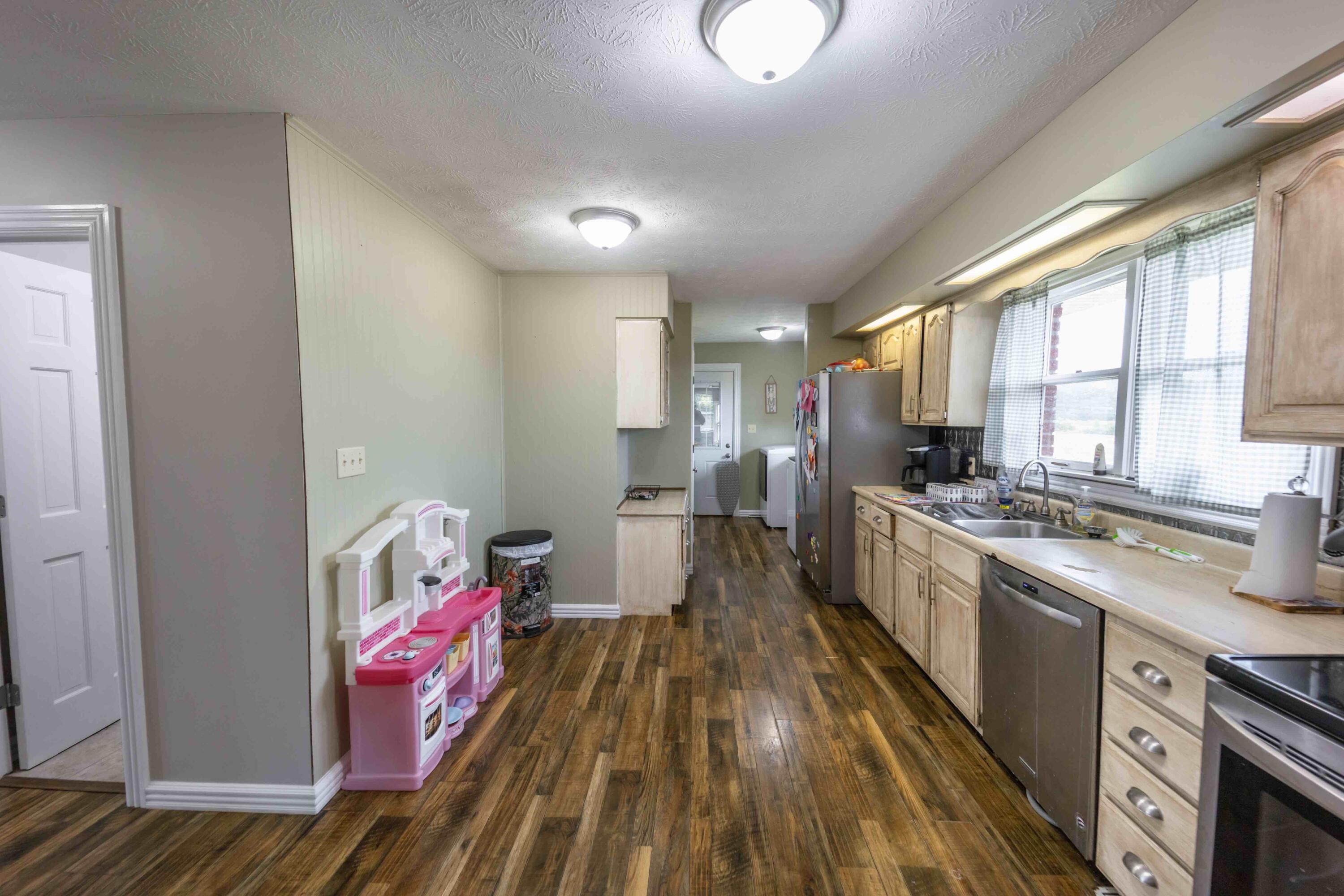 208 West Todd Road Science Hill, KY 42553 - Photo 50 of 75 NJ9A678963